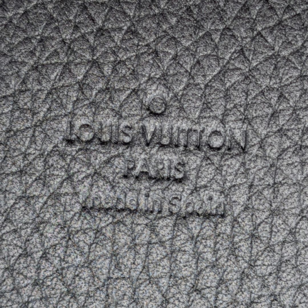 Louis Vuitton Taurillon Clemence Leather Black Gray Shoulder Strap Silver — view 8