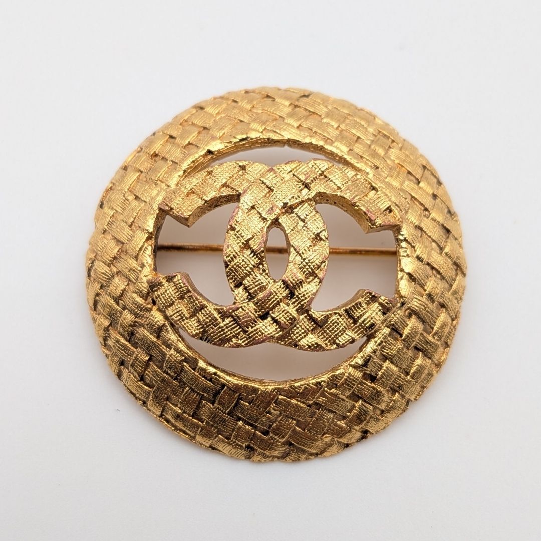 Chanel Brooch CC Logo Mesh Braided Pattern Sheer Gold 29 Vintage