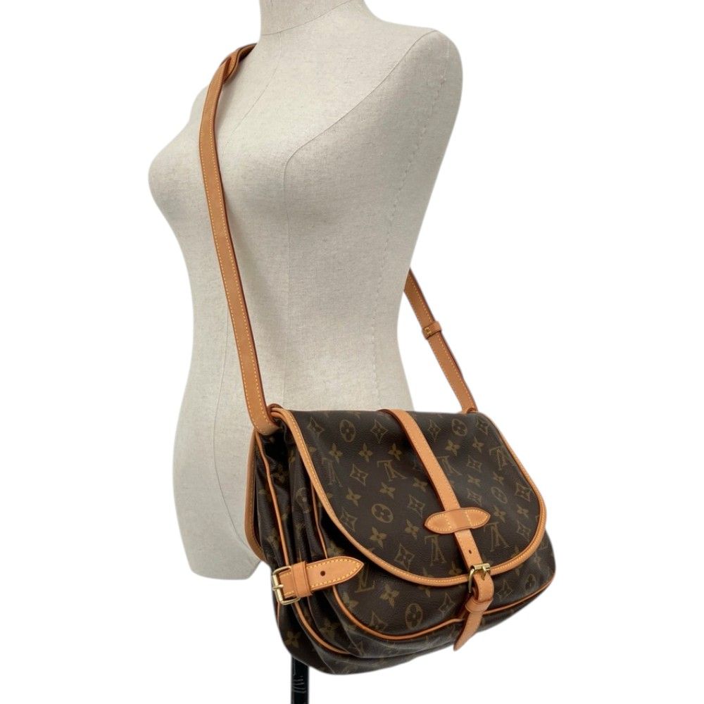Louis Vuitton Saumur 30 Monogram Shoulder Bag Brown — view 8