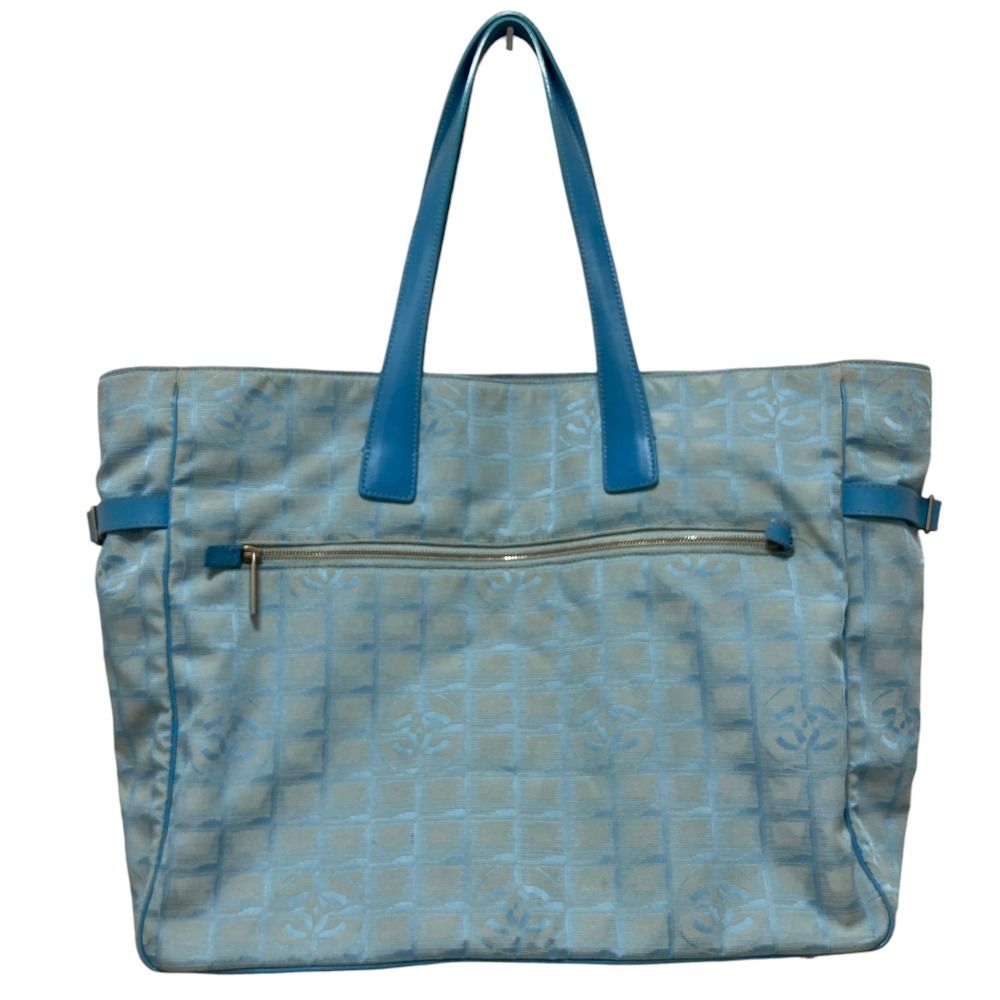 Chanel New Travel Line Tote Bag TGM Blue — view 2