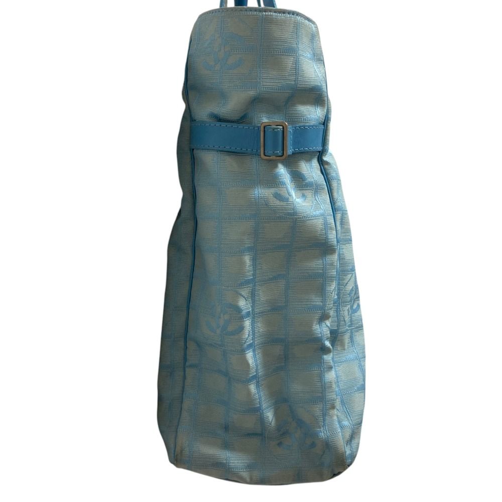 Chanel New Travel Line Tote Bag TGM Blue — view 4