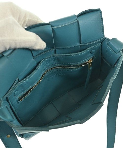 Bottega Veneta Maxi Intrecciato Cassette Cross Belt Bag — view 4