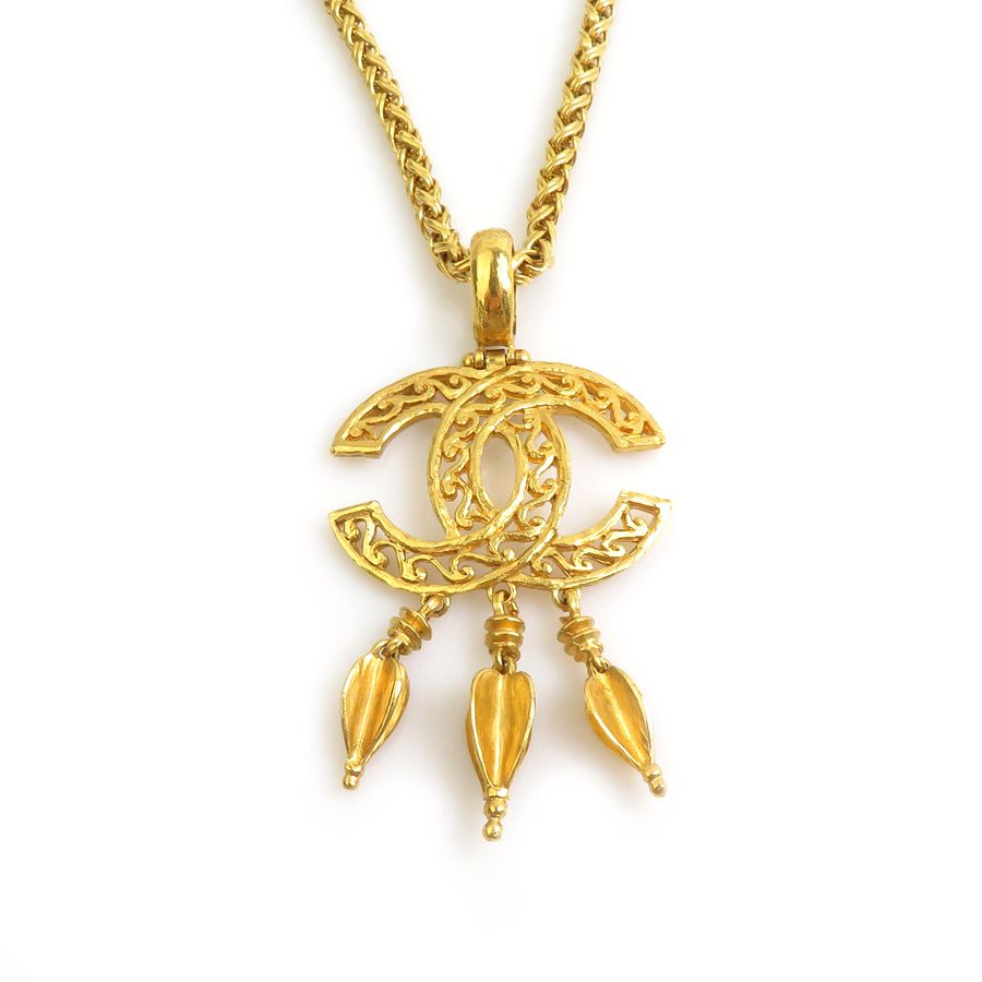 Chanel Necklace Gold