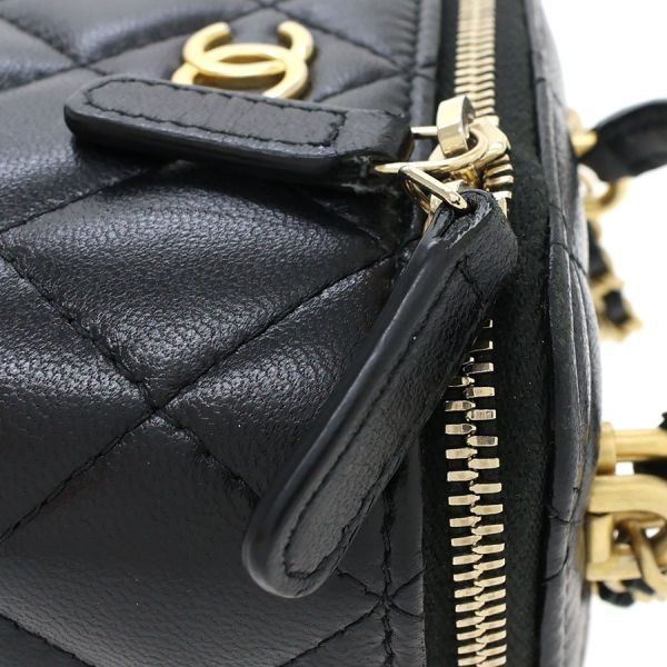 Chanel Quilted Mini Vanity — view 5