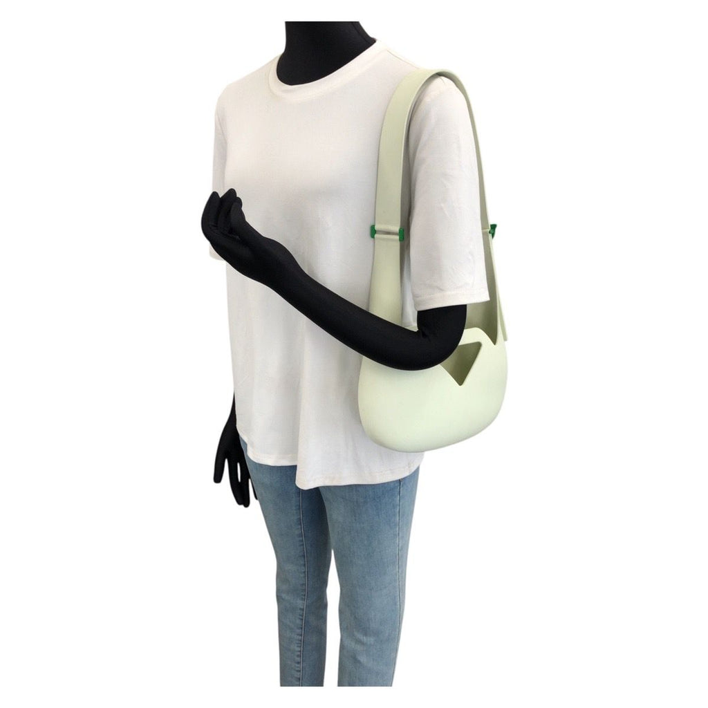 Bottega Veneta the Point Punch Shoulder Bag Green Rubber — view 7