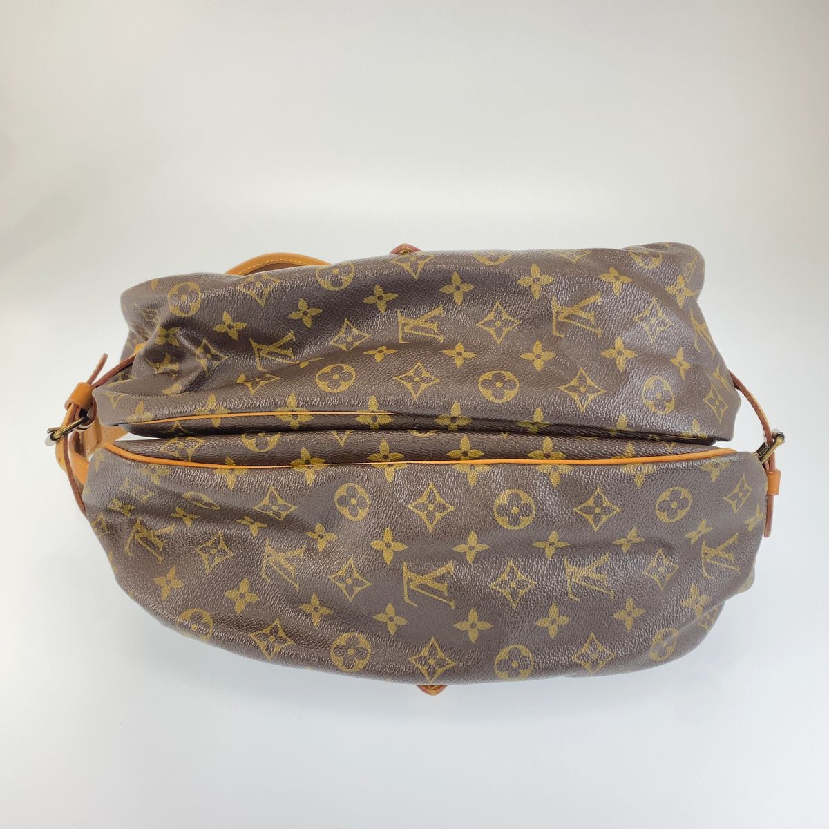 Louis Vuitton Monogram Saumur 35 Shoulder Bag Brown Leather — view 5
