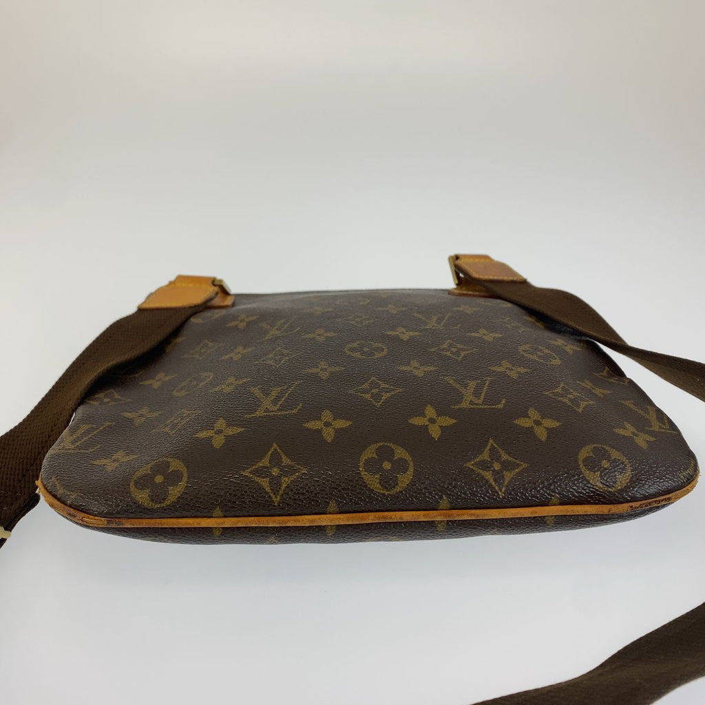 Louis Vuitton Monogram Pochette Bosphore Shoulder Bag Brown Leather — view 3