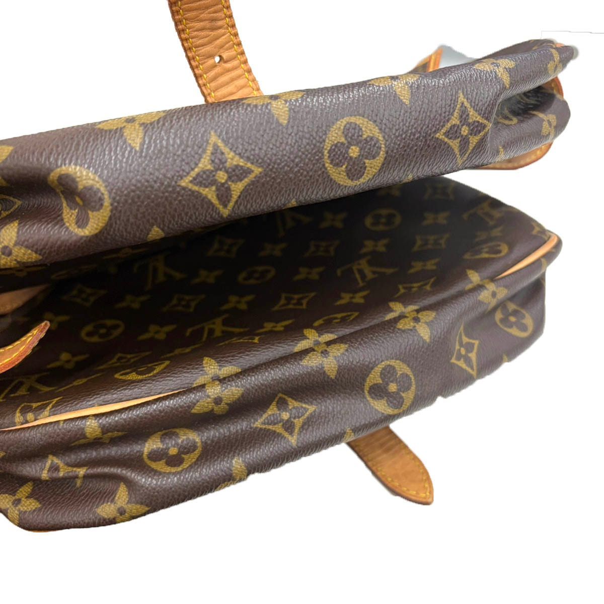 Louis Vuitton Saumur 30 Monogram Shoulder Bag Brown — view 8