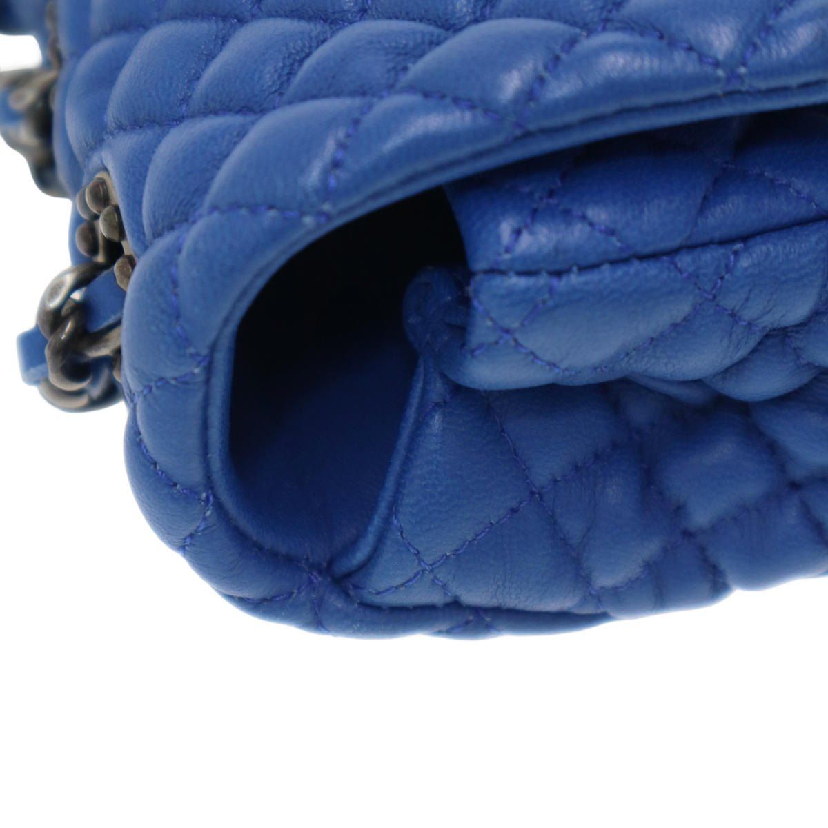 Chanel Micro Quilted Shoulder Bag Blue — view 8