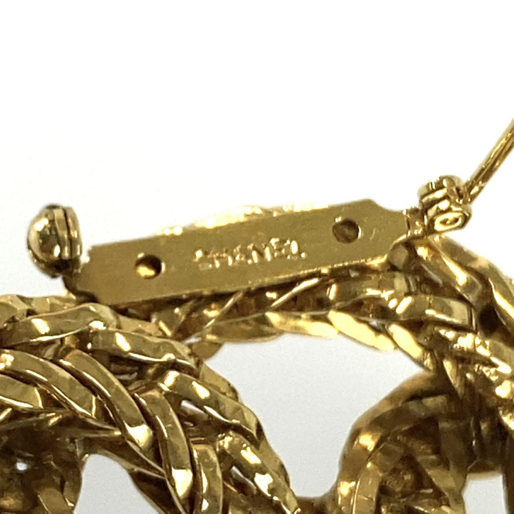 Chanel Vintage CC Logo Gold Metal Brooch — view 5
