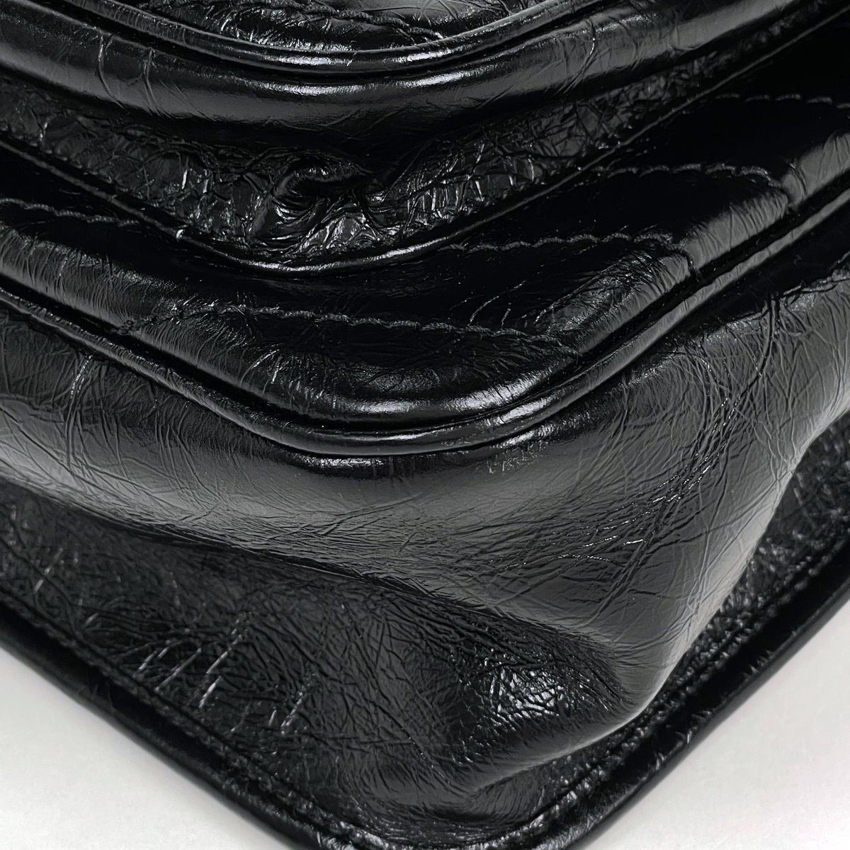 Saint Laurent Shoulder Bag Niki Medium Leather Black — view 3