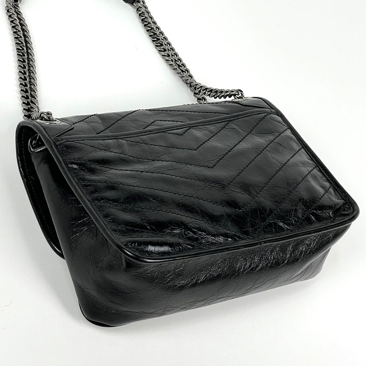 Saint Laurent Shoulder Bag Niki Medium Leather Black — view 2