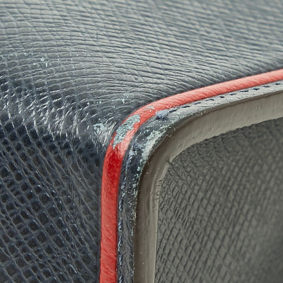 Louis Vuitton Taiga Pochette Voyage MM Clutch Navy Red Leather — view 6