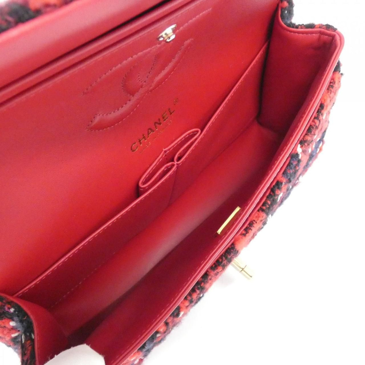 Chanel Shoulder Bag Red — view 6