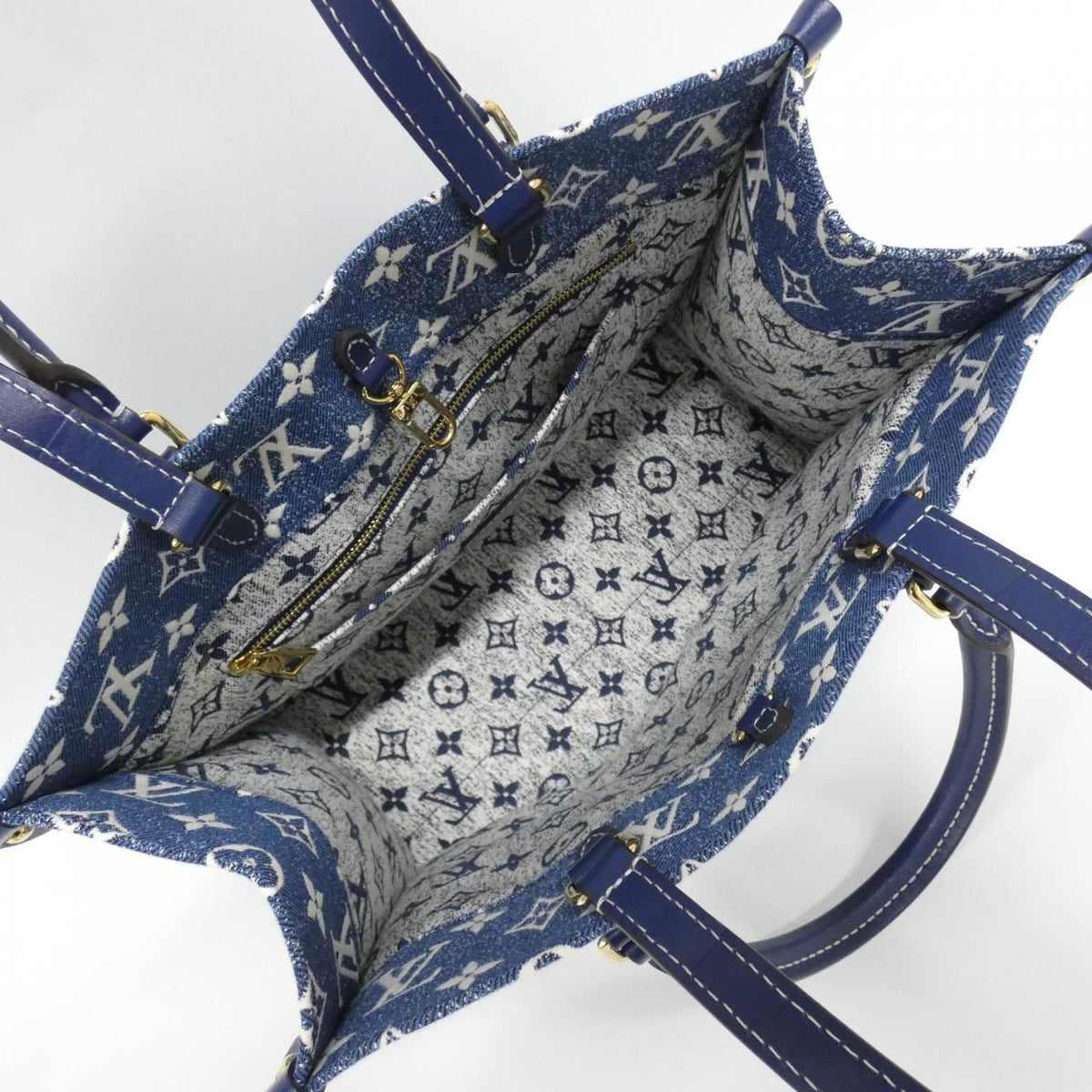 Louis Vuitton Monogram Jacquard Denim On The Go MM Bag — view 4
