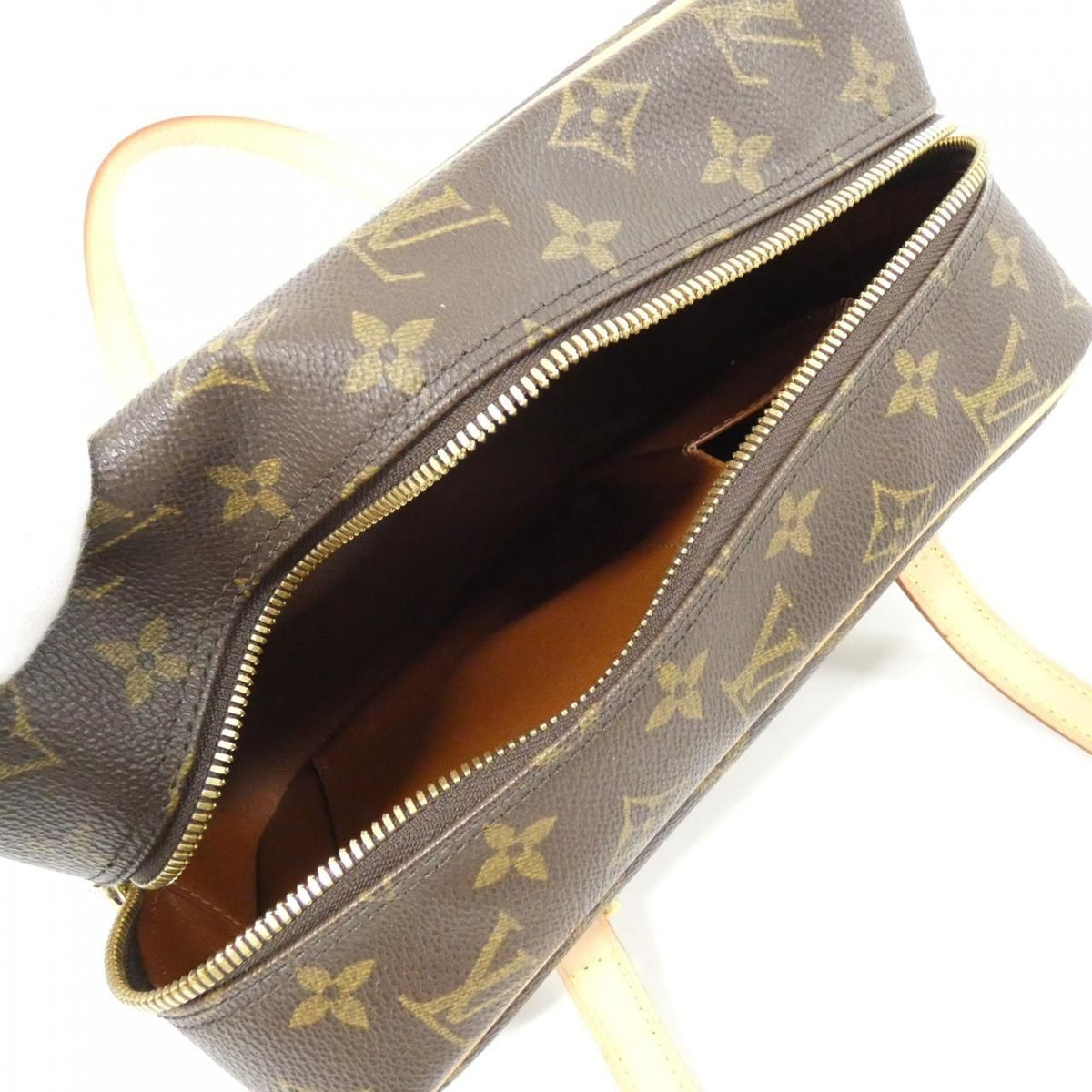 Louis Vuitton Monogram Cite MM Shoulder Bag — view 7