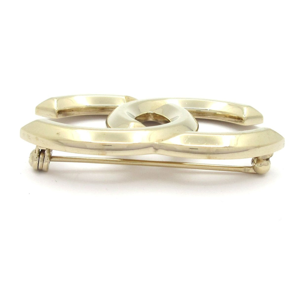 Chanel Brooch Gold CC Logo — view 3