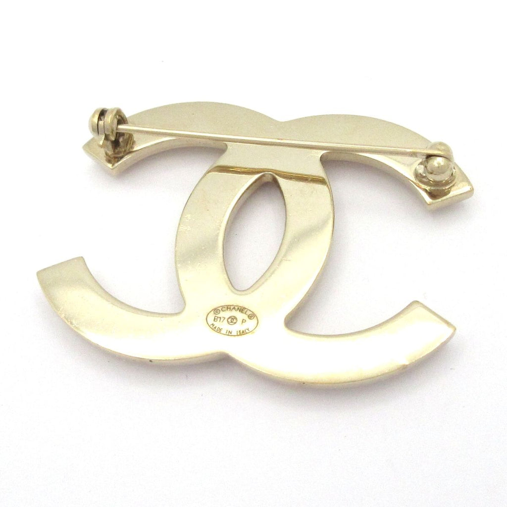 Chanel Brooch Gold CC Logo — view 2