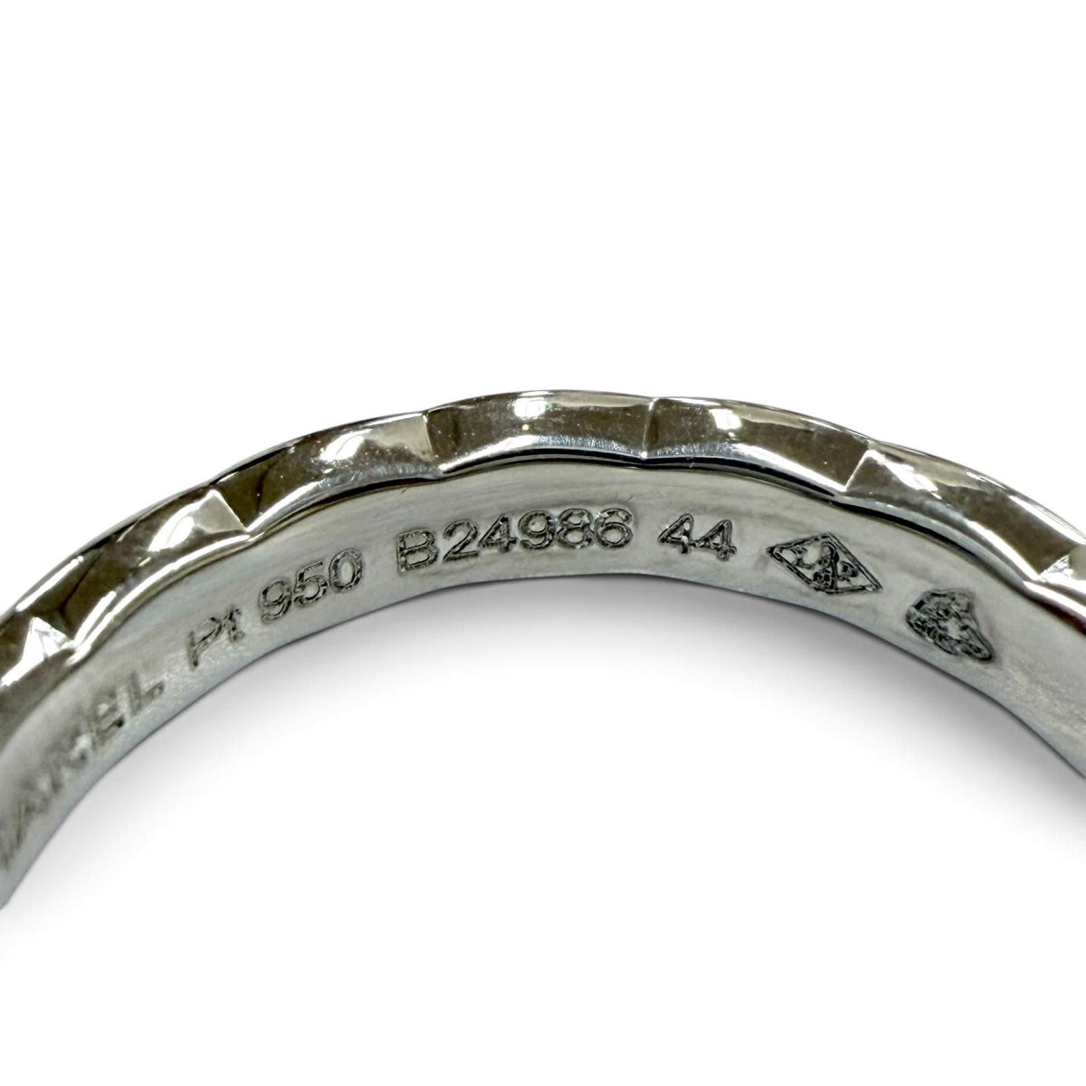 Chanel Diamond Coco Crush Ring of Platinum — view 7