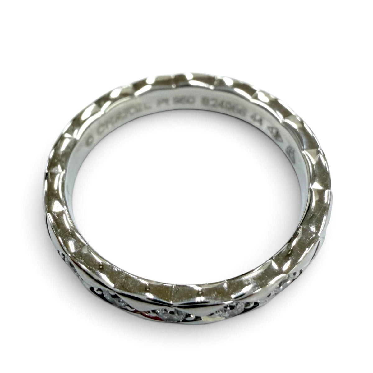 Chanel Diamond Coco Crush Ring of Platinum — view 4