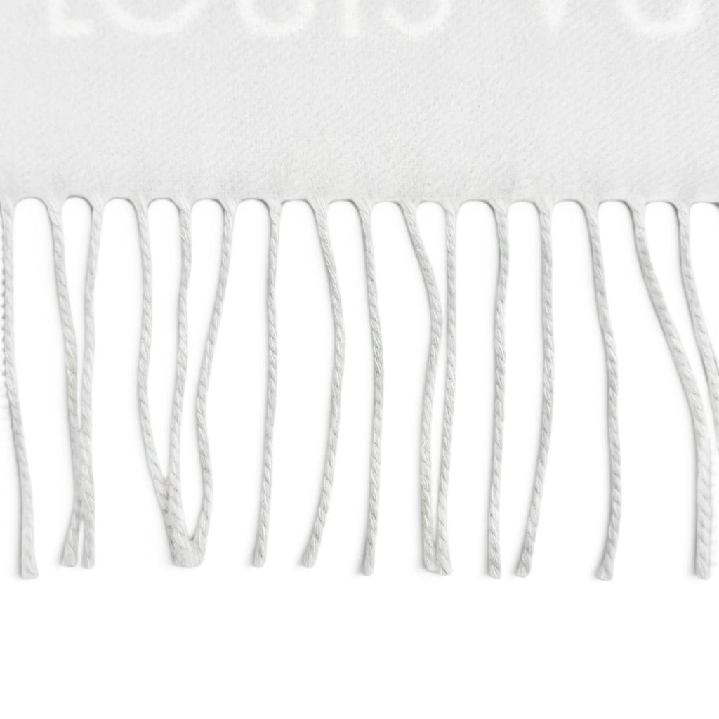 Louis Vuitton Echarpe Reykjavik Cashmere Greige Monogram Scarf — view 5
