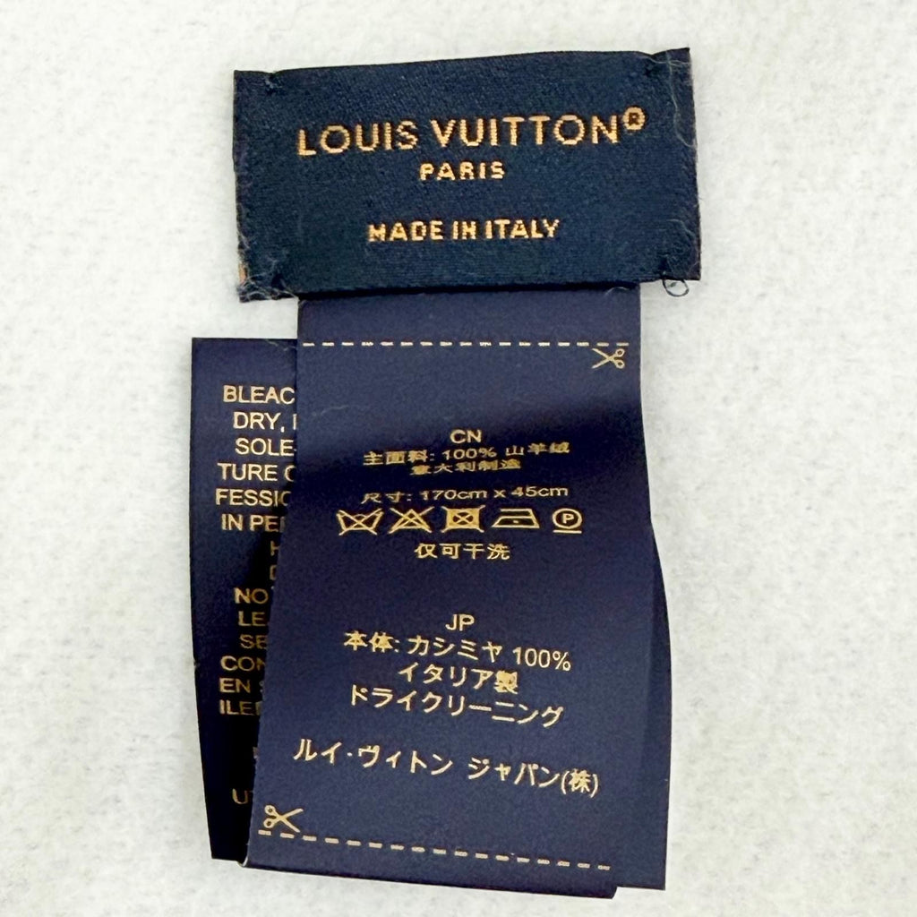 Louis Vuitton Echarpe Reykjavik Cashmere Greige Monogram Scarf — view 7