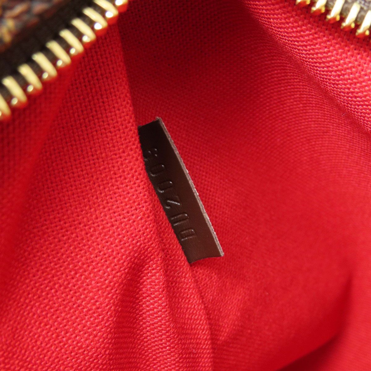 Louis Vuitton Bloomsbury GM Shoulder Bag Damier Canvas — view 7