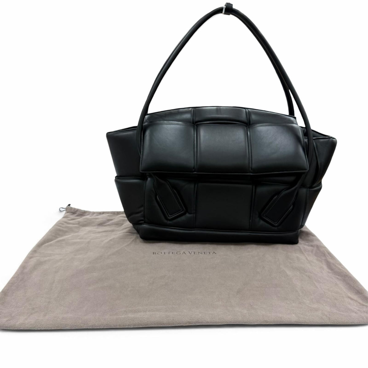 Bottega Veneta Padded Large Arco Handbag Leather Black — view 2