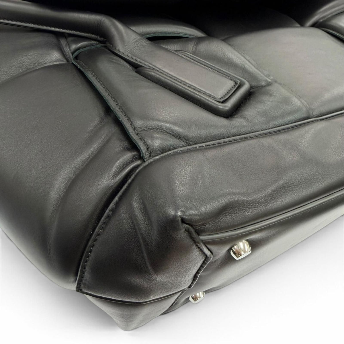 Bottega Veneta Padded Large Arco Handbag Leather Black — view 7