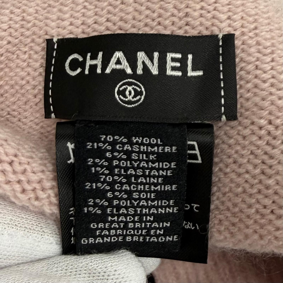Chanel Wool Cashmere Blend CC Logo Knit Cap Beanie Hat Pink Black — view 7