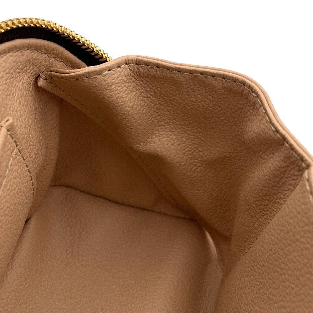 Louis Vuitton Pouch Monogram Toiletries Case — view 6