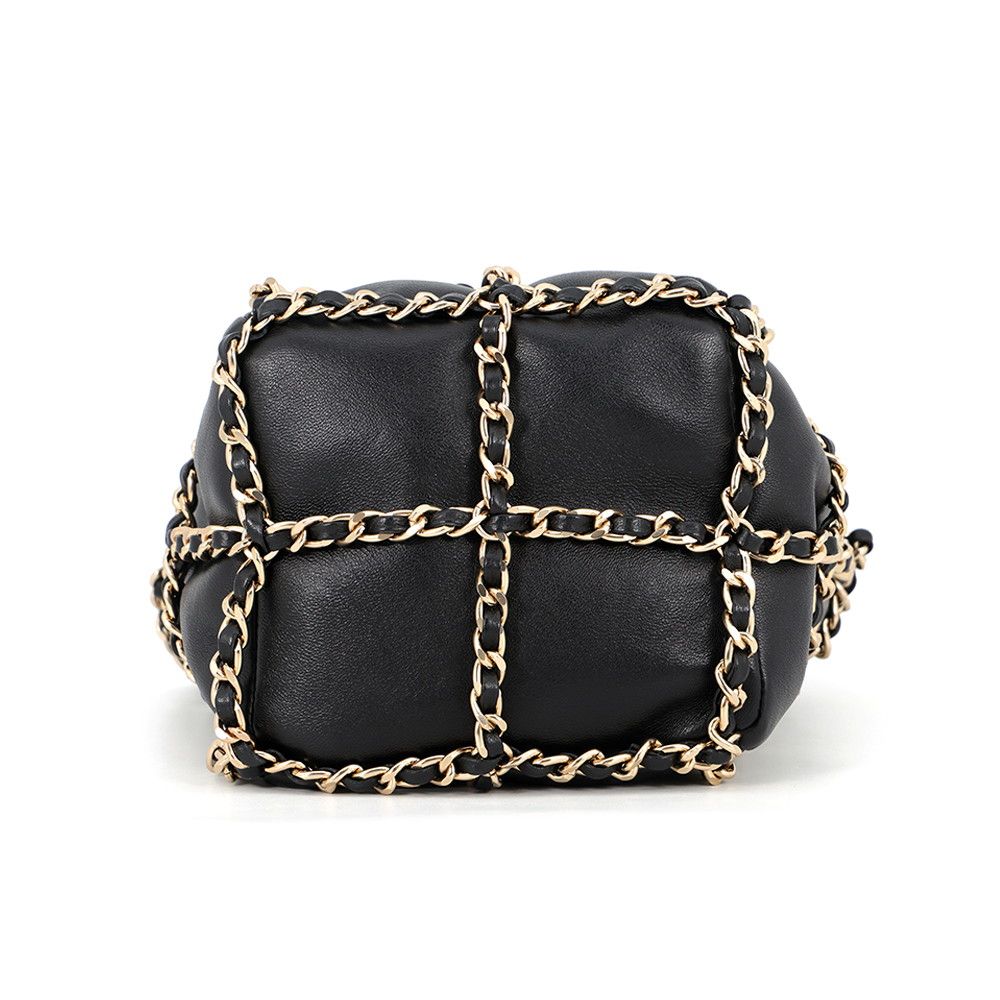 Chanel Chain Shoulder Bag CC Logo Lambskin Black — view 3