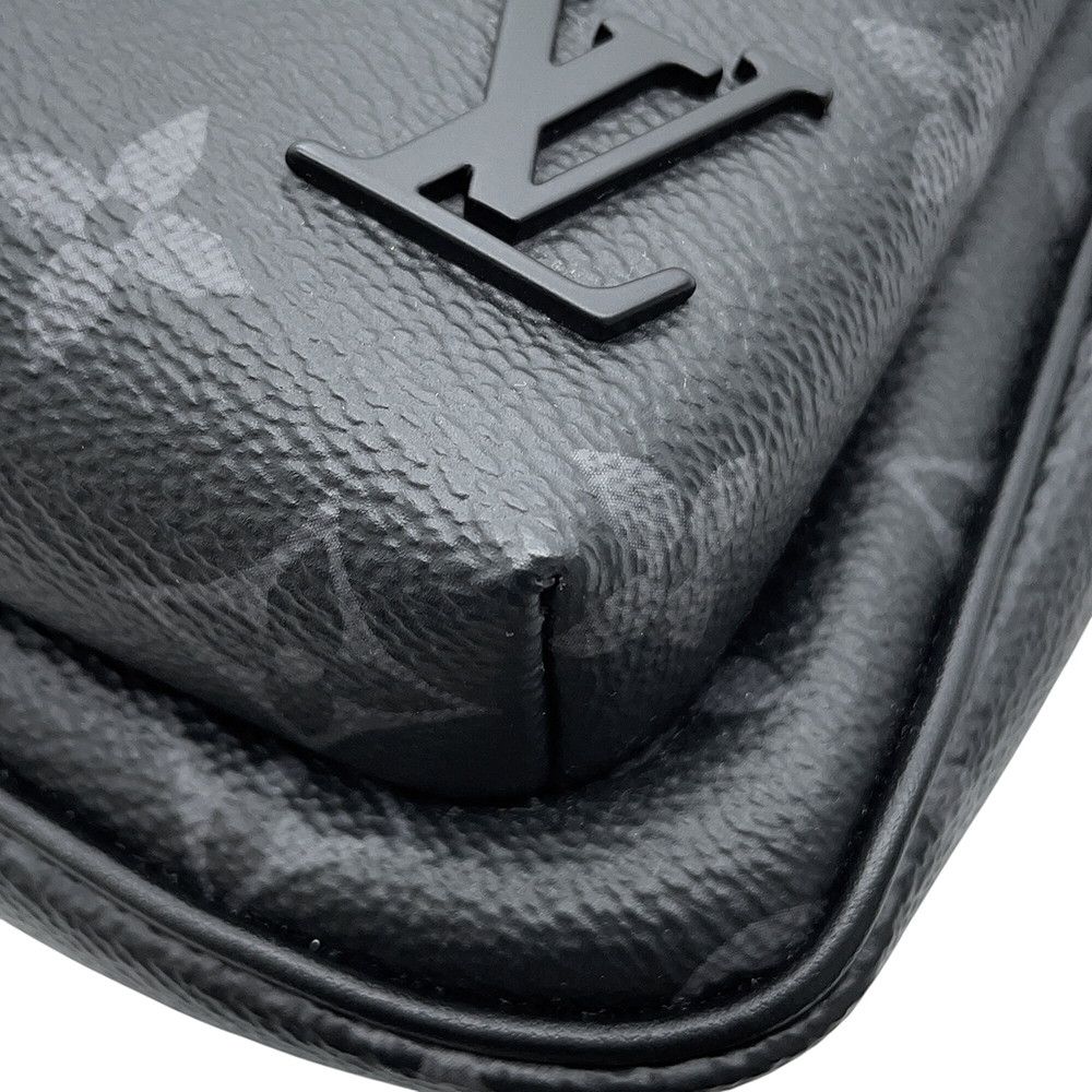Louis Vuitton Belt Bag Monogram Eclipse Avenue PM Black — view 8