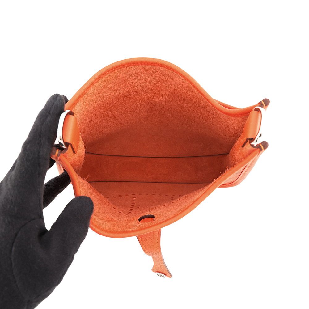 Hermes Shoulder Bag Evelyne 3 23 Orange Silver Taurillon Clemence — view 4