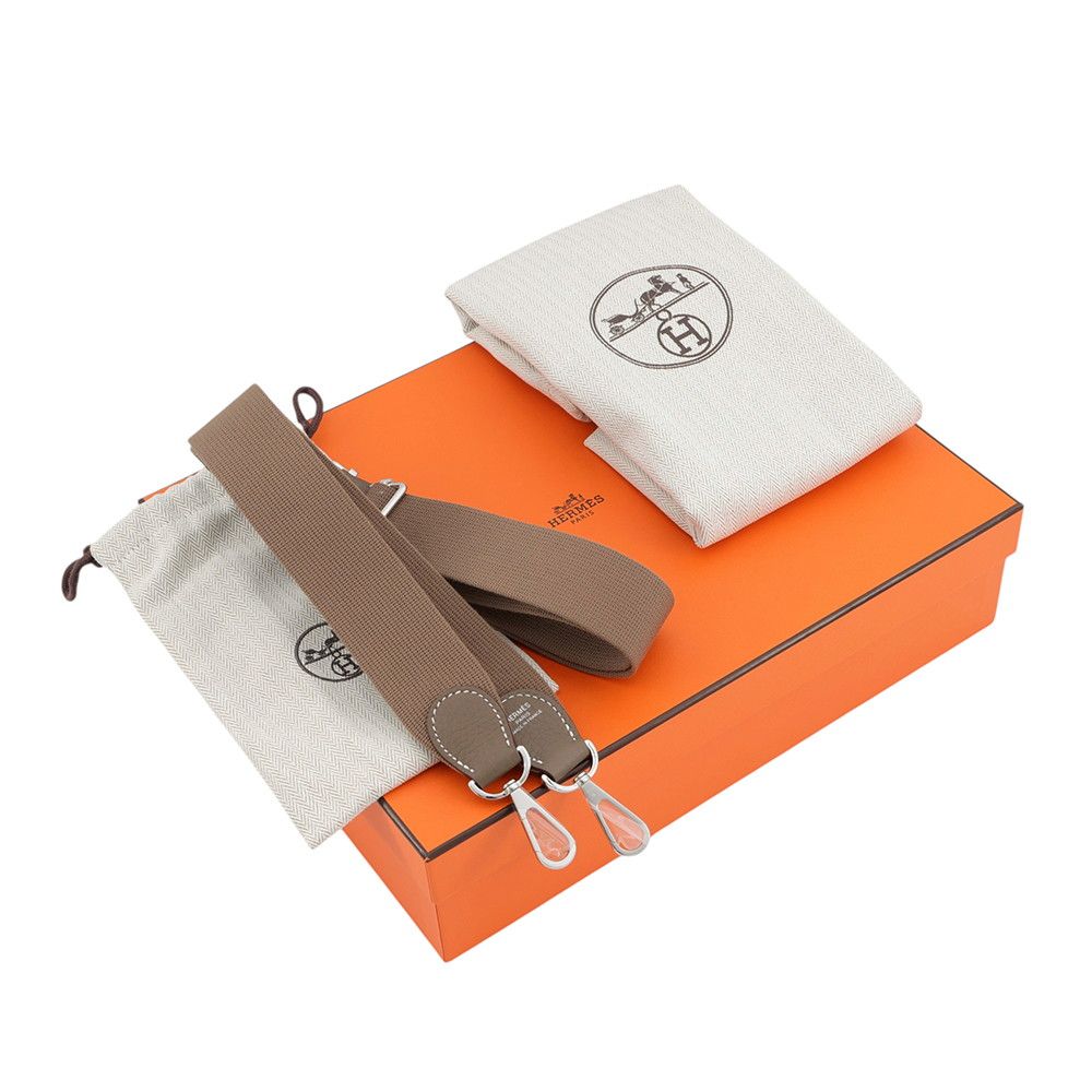 Hermes Shoulder Bag Evelyne 3 23 Etoupe Silver Taurillon Clemence — view 7