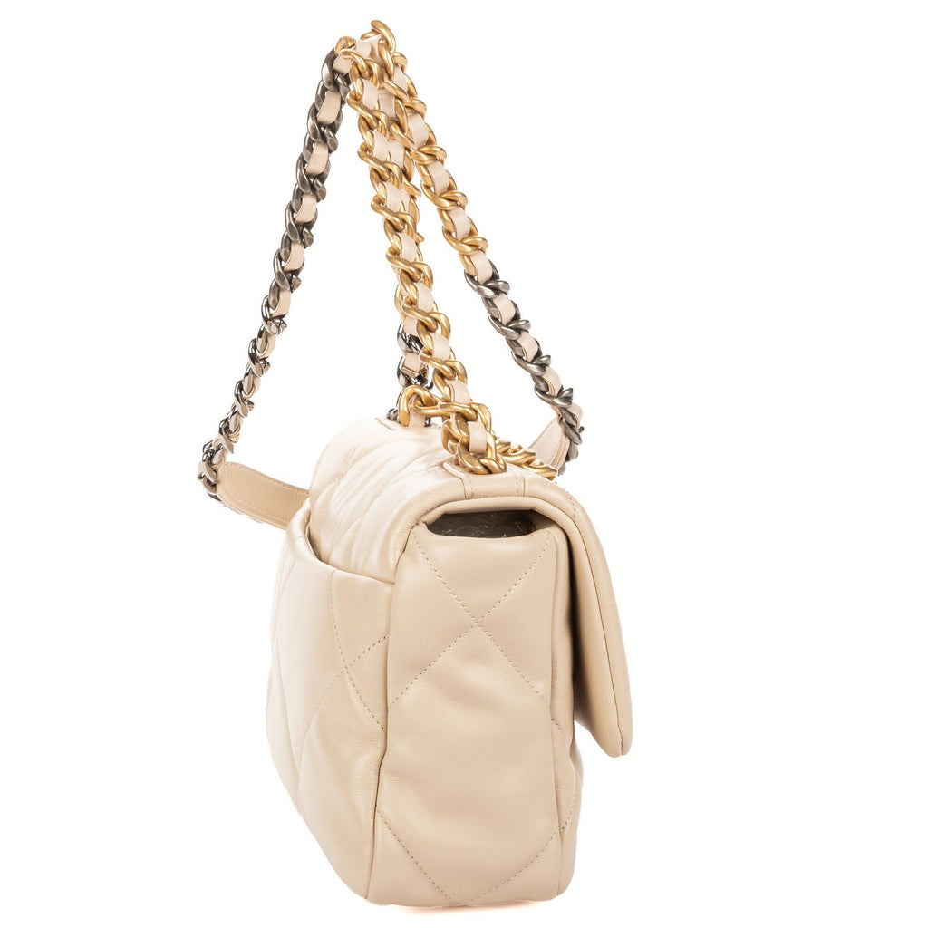 Chanel Classic 19 Flap Bag Beige Quilted Lambskin Leather — view 4