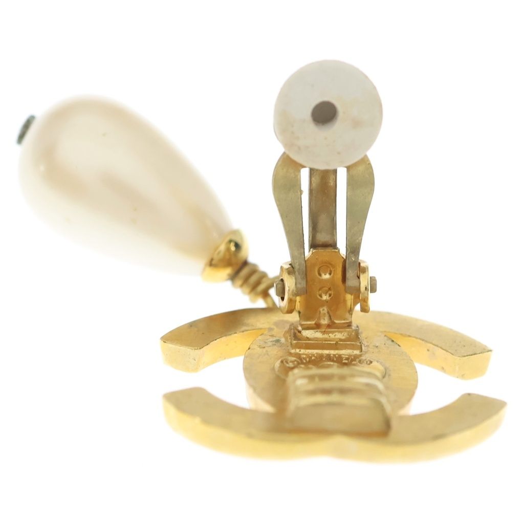 Chanel CC Logo Drop Pearl Earrings Gold 96P Vintage — view 5