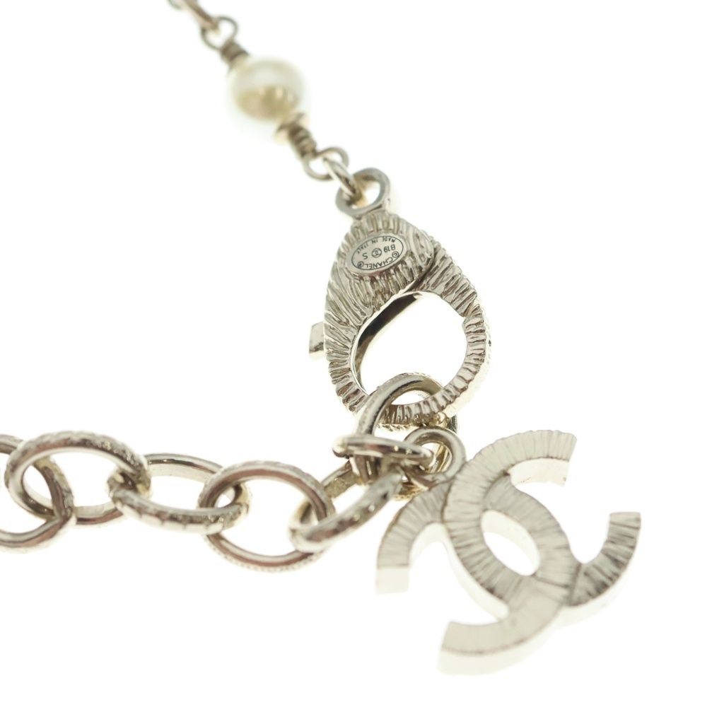 Chanel CC Logo Rhinestone Pearl Pendant Chain Gold — view 4