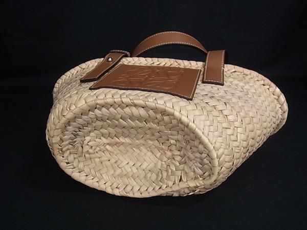 Loewe Anagram Raffia Leather Basket Bag Handbag Beige Brown — view 4