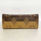 Louis Vuitton Tote Bag Monogram Giant Reverse On The Go GM Brown 2-Way — view 3