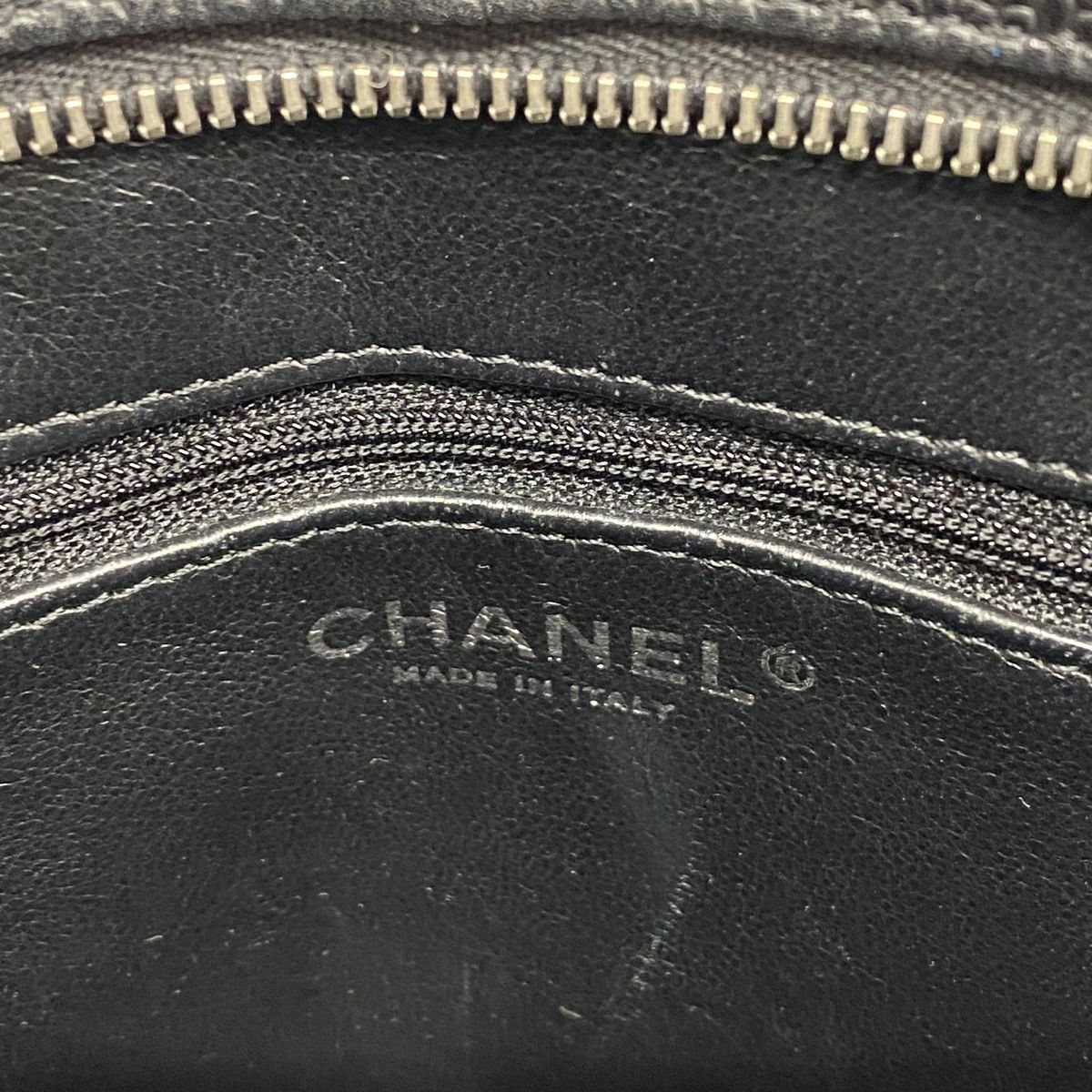 Chanel Tote Bag Reissue Caviar Leather Black Silver — view 5