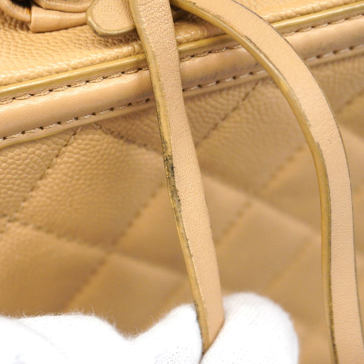 Chanel Vanity Bag CC Filigree Caviar Leather Beige Gold 2-Way Bag — view 8