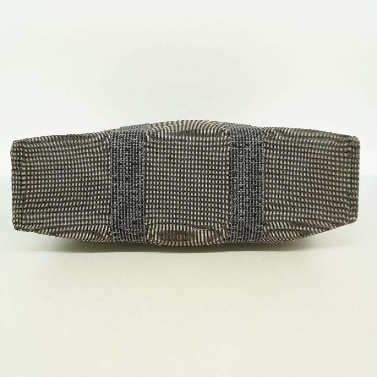 Hermes Tote Bag Herline MM Nylon Gray Silver — view 3