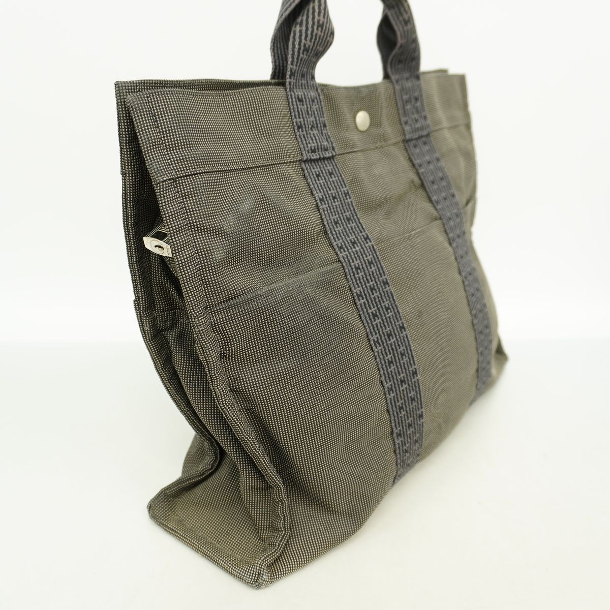 Hermes Tote Bag Herline MM Nylon Gray Silver — view 2