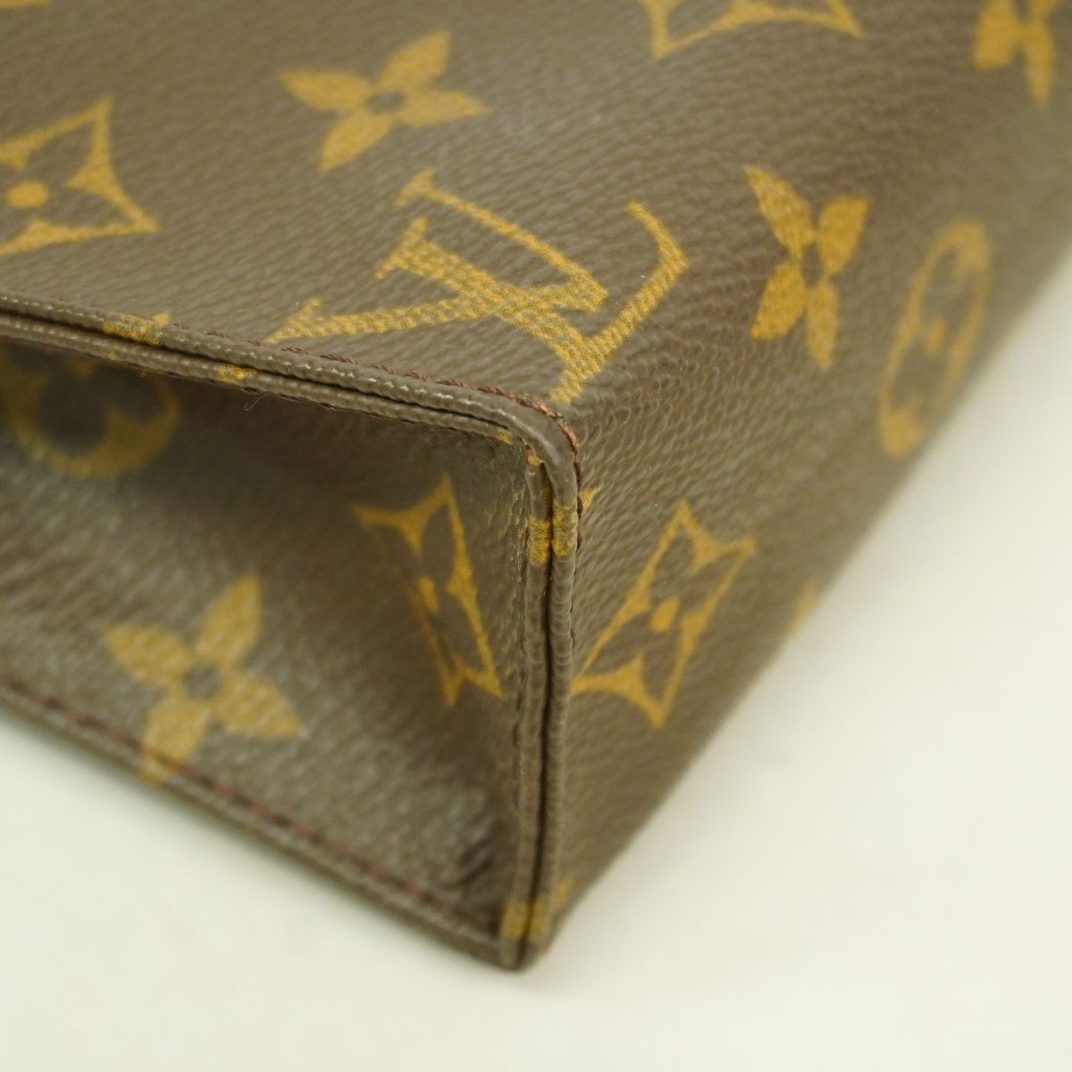 Louis Vuitton Pouch Monogram Poche Toilette 19 Brown — view 7