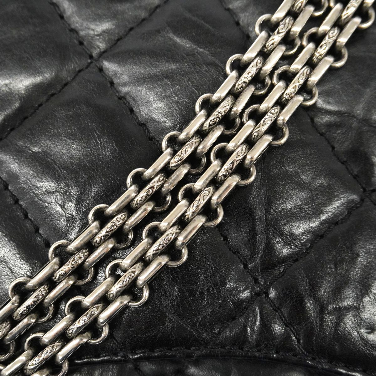 Chanel Shoulder Bag 2.55 Quilted Maxi Leather Black Silver — view 7