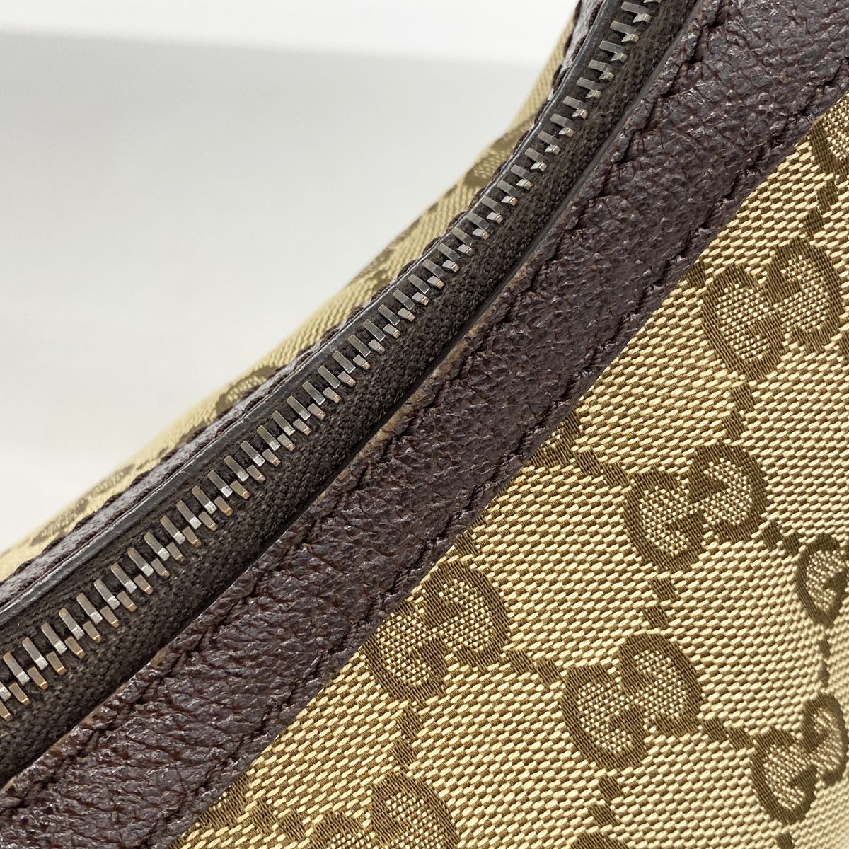 Gucci Shoulder Bag GG Canvas Brown Silver — view 7