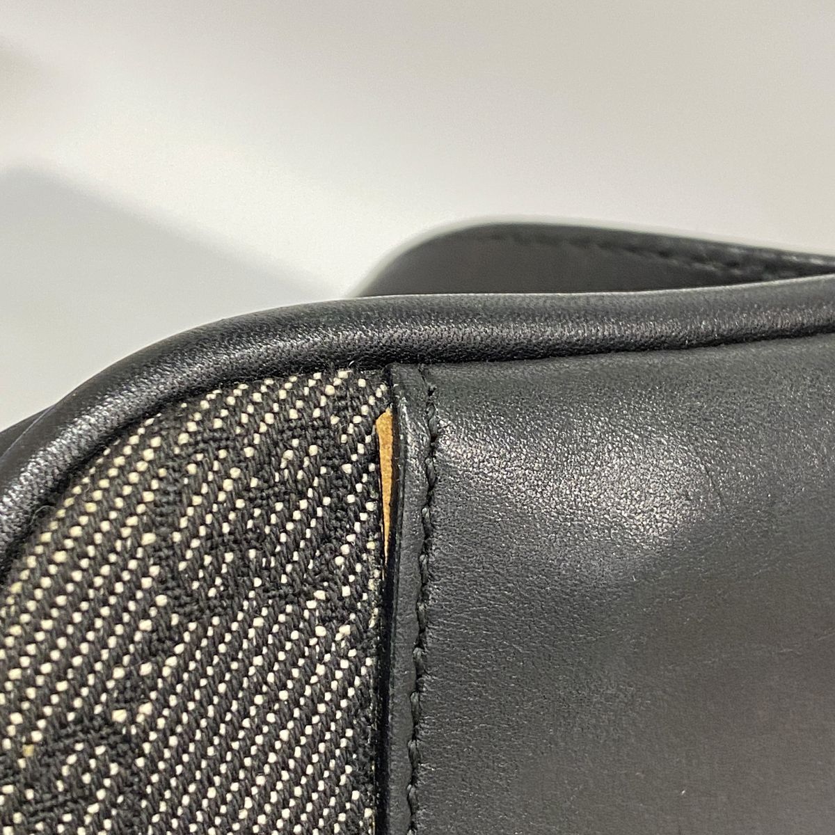 Gucci Tote Bag Denim Black Gold — view 8