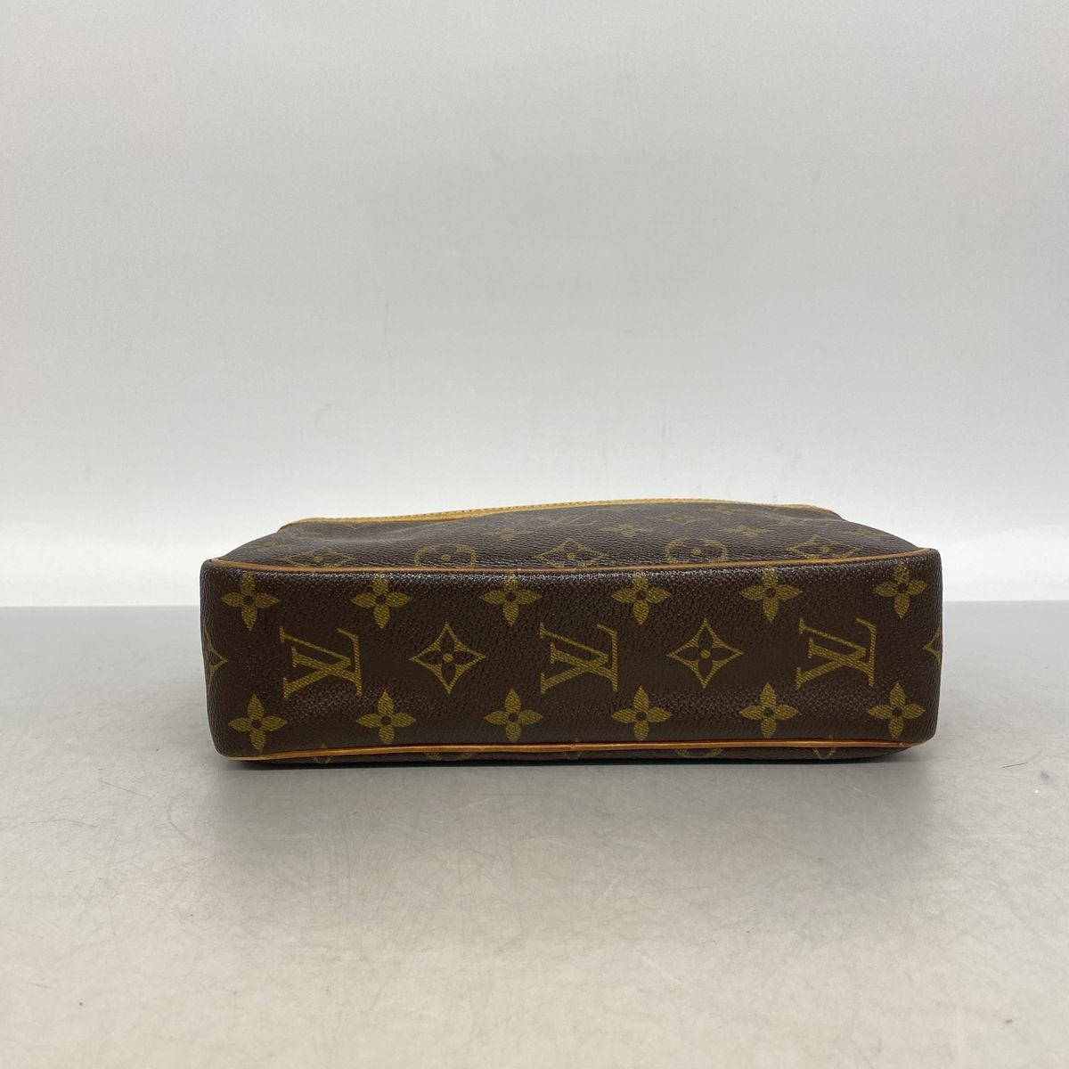 Louis Vuitton Clutch Monogram Compiegne 23 Brown — view 3