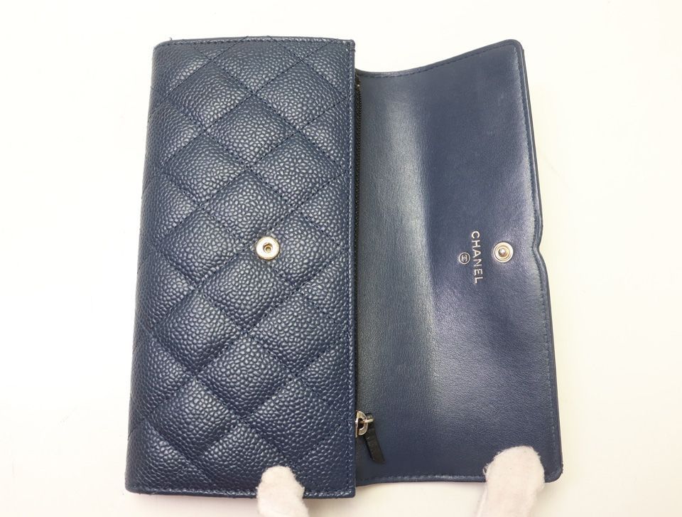 Chanel CC Filigree Caviar Leather Bifold Wallet — view 4